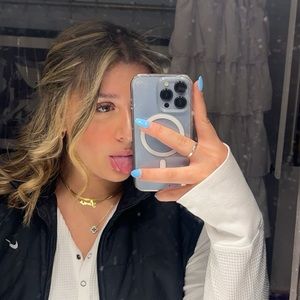 Meet your Posher, Gabriella